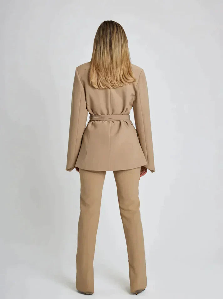 Sasha™ | Manteau long élégant pour femme avec ceinture