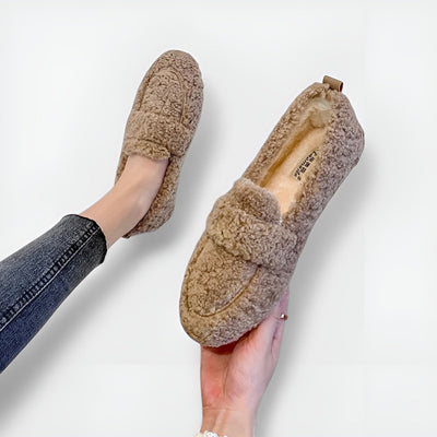 Lisa™ | Chaussons Varma au design élégant