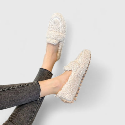 Lisa™ | Chaussons Varma au design élégant