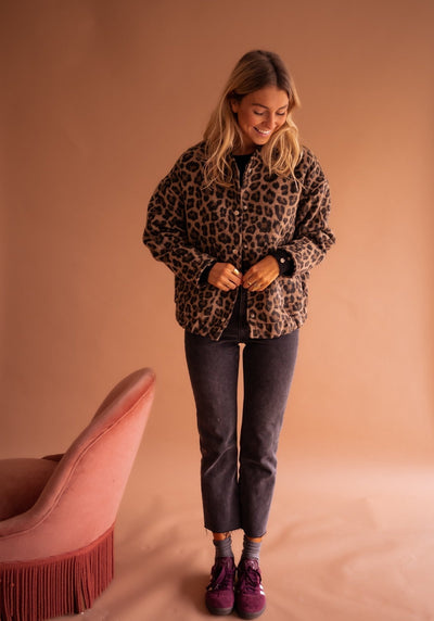 Lola™ | Veste tendance à imprimé léopard